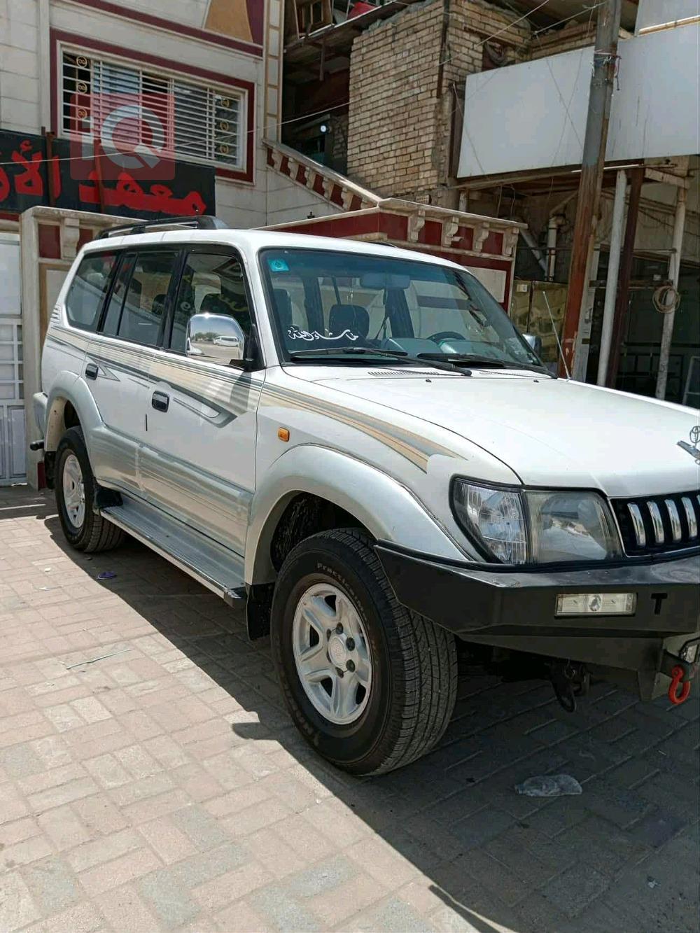 تۆیۆتا لاند کروزەر